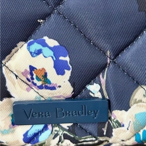 Vera Bradley Navy Floral Quilted lunch bag or Diaper Bag - Picture 7 of 7